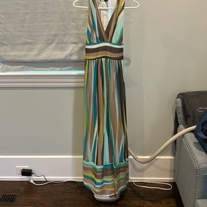 Banana Republic silk fully-lined striped floor-length maxi gown. Size 4.